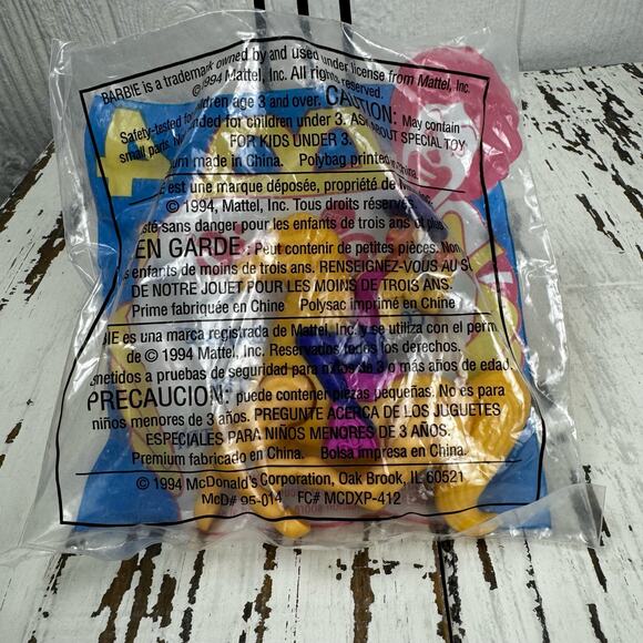 McDonald's Barbie Cool Country Barbie #4 1994 Vintage Mattel Happy Meal Toy NOS - Picture 3 of 3